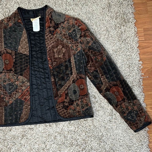 VTG Sun’n Sand Black & Brown Velvet Blazer with Ornate Pattern Size Medium - Picture 4 of 8